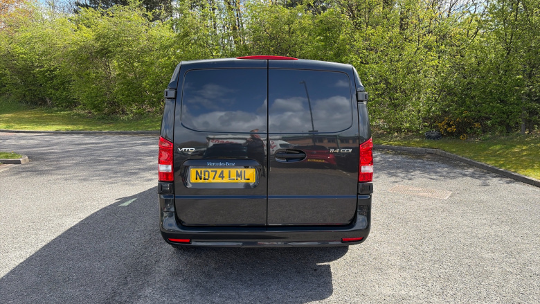 Mercedes-Benz Vito L2 Diesel Rwd 114CDI Pro Van